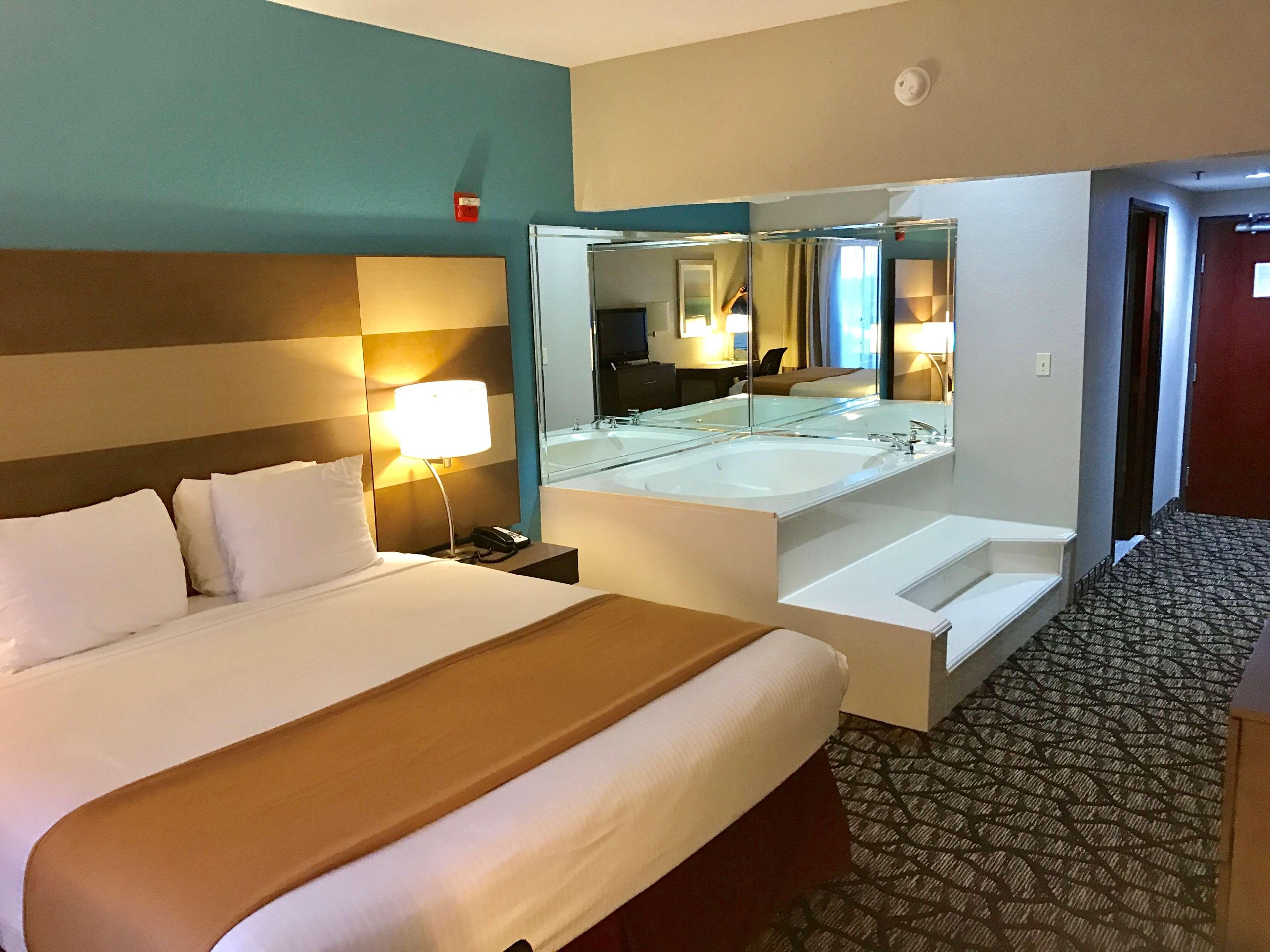 Best Western Executive Inn Seagoville Экстерьер фото